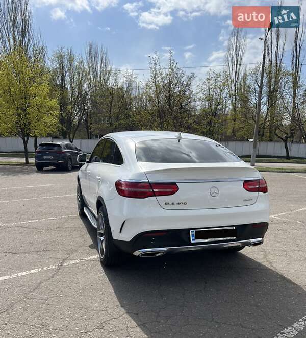 Позашляховик / Кросовер Mercedes-Benz GLE-Class 2016 в Кривому Розі