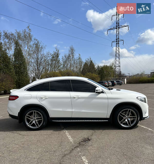Позашляховик / Кросовер Mercedes-Benz GLE-Class 2016 в Кривому Розі