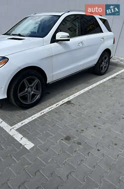 Внедорожник / Кроссовер Mercedes-Benz GLE-Class 2017 в 