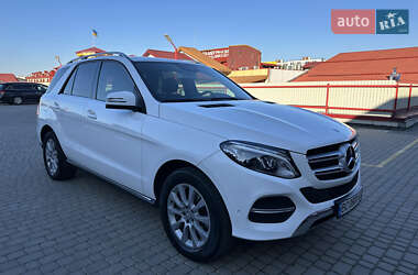 Внедорожник / Кроссовер Mercedes-Benz GLE-Class 2016 в 