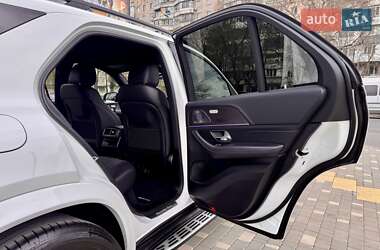 Внедорожник / Кроссовер Mercedes-Benz GLE-Class 2019 в 