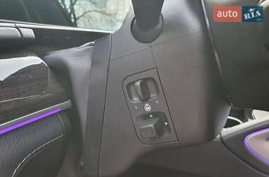 Позашляховик / Кросовер Mercedes-Benz GLE-Class 2021 в 