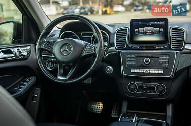 Внедорожник / Кроссовер Mercedes-Benz GLE-Class 2016 в 