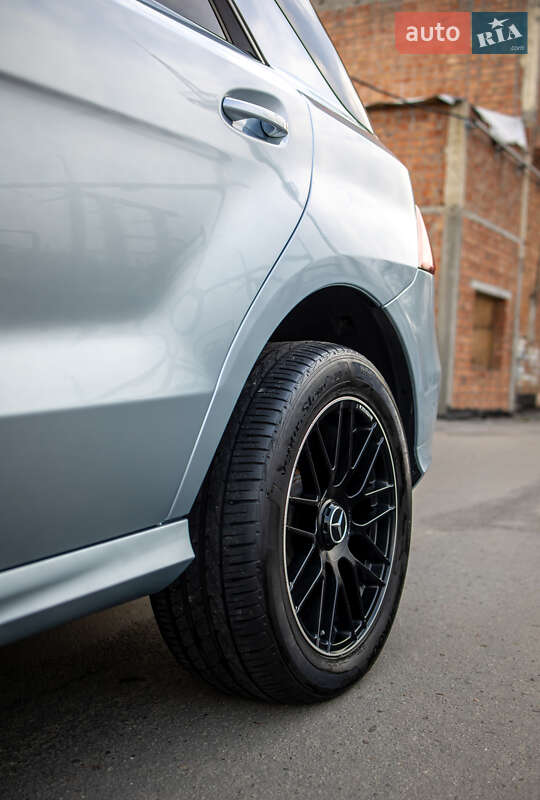 Позашляховик / Кросовер Mercedes-Benz GLE-Class 2016 в Чернівцях фото 28 Позашляховик / Кросовер Mercedes-Benz GLE-Class 2016 в Чернівцях