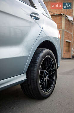 Внедорожник / Кроссовер Mercedes-Benz GLE-Class 2016 в 