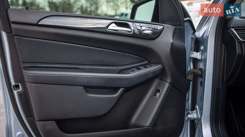 Позашляховик / Кросовер Mercedes-Benz GLE-Class 2016 в Чернівцях фото 33 Позашляховик / Кросовер Mercedes-Benz GLE-Class 2016 в Чернівцях