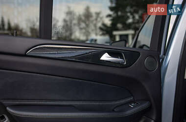 Внедорожник / Кроссовер Mercedes-Benz GLE-Class 2016 в 