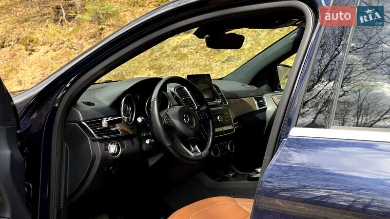 Позашляховик / Кросовер Mercedes-Benz GLE-Class 2016 в Стрию