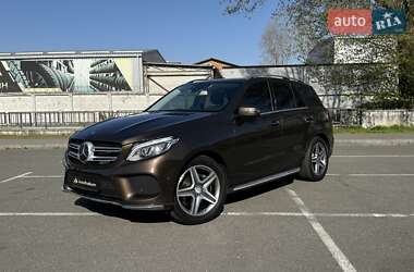 Позашляховик / Кросовер Mercedes-Benz GLE-Class 2015 в 