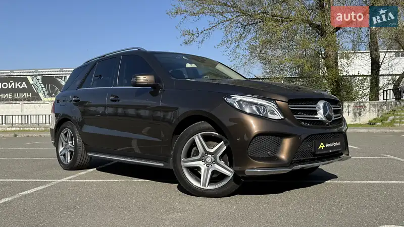Внедорожник / Кроссовер Mercedes-Benz GLE-Class 2015 в 