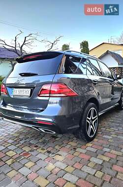 Внедорожник / Кроссовер Mercedes-Benz GLE-Class 2015 в 