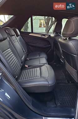 Внедорожник / Кроссовер Mercedes-Benz GLE-Class 2015 в 