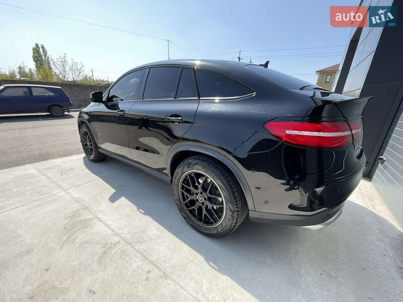 Позашляховик / Кросовер Mercedes-Benz GLE-Class 2017 в Запоріжжі
