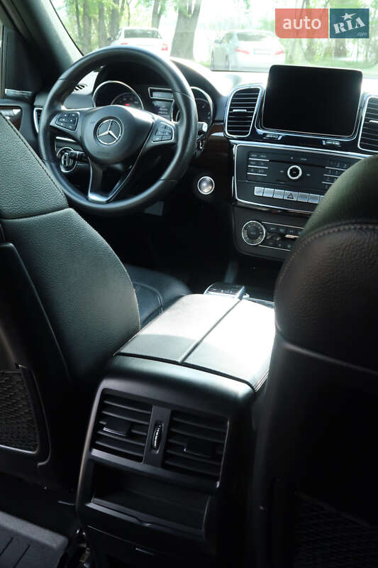 Внедорожник / Кроссовер Mercedes-Benz GLE-Class 2018 в Днепре