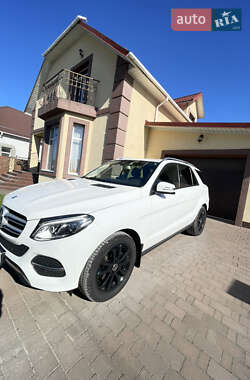 Внедорожник / Кроссовер Mercedes-Benz GLE-Class 2017 в 