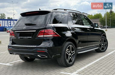 Внедорожник / Кроссовер Mercedes-Benz GLE-Class 2018 в 