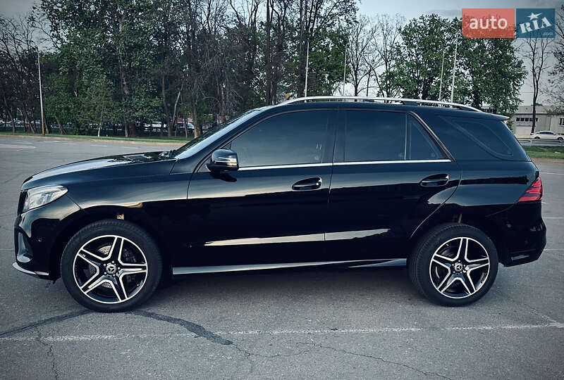 Позашляховик / Кросовер Mercedes-Benz GLE-Class 2016 в Києві