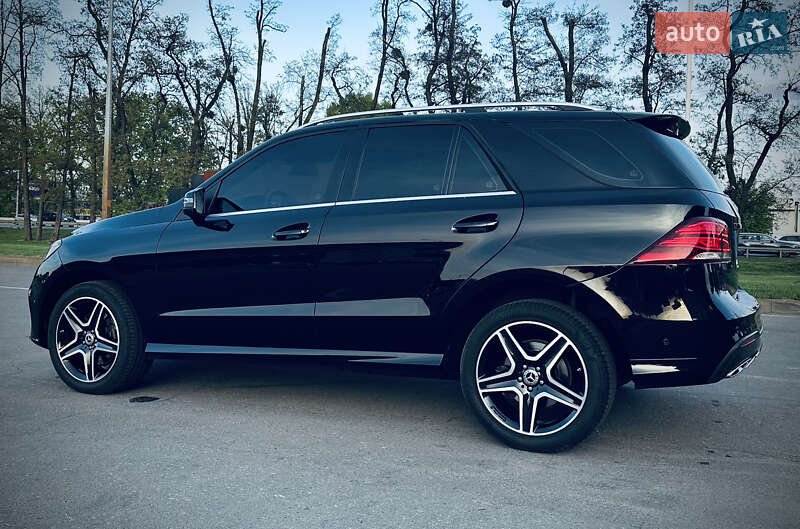 Позашляховик / Кросовер Mercedes-Benz GLE-Class 2016 в Києві