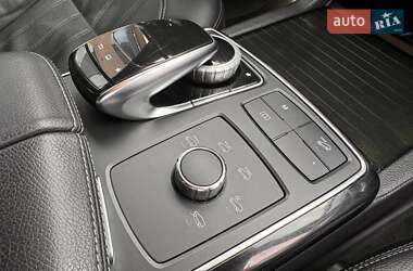 Внедорожник / Кроссовер Mercedes-Benz GLE-Class 2016 в 