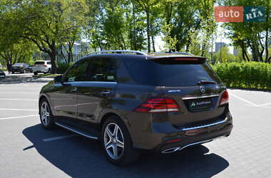 Внедорожник / Кроссовер Mercedes-Benz GLE-Class 2015 в 
