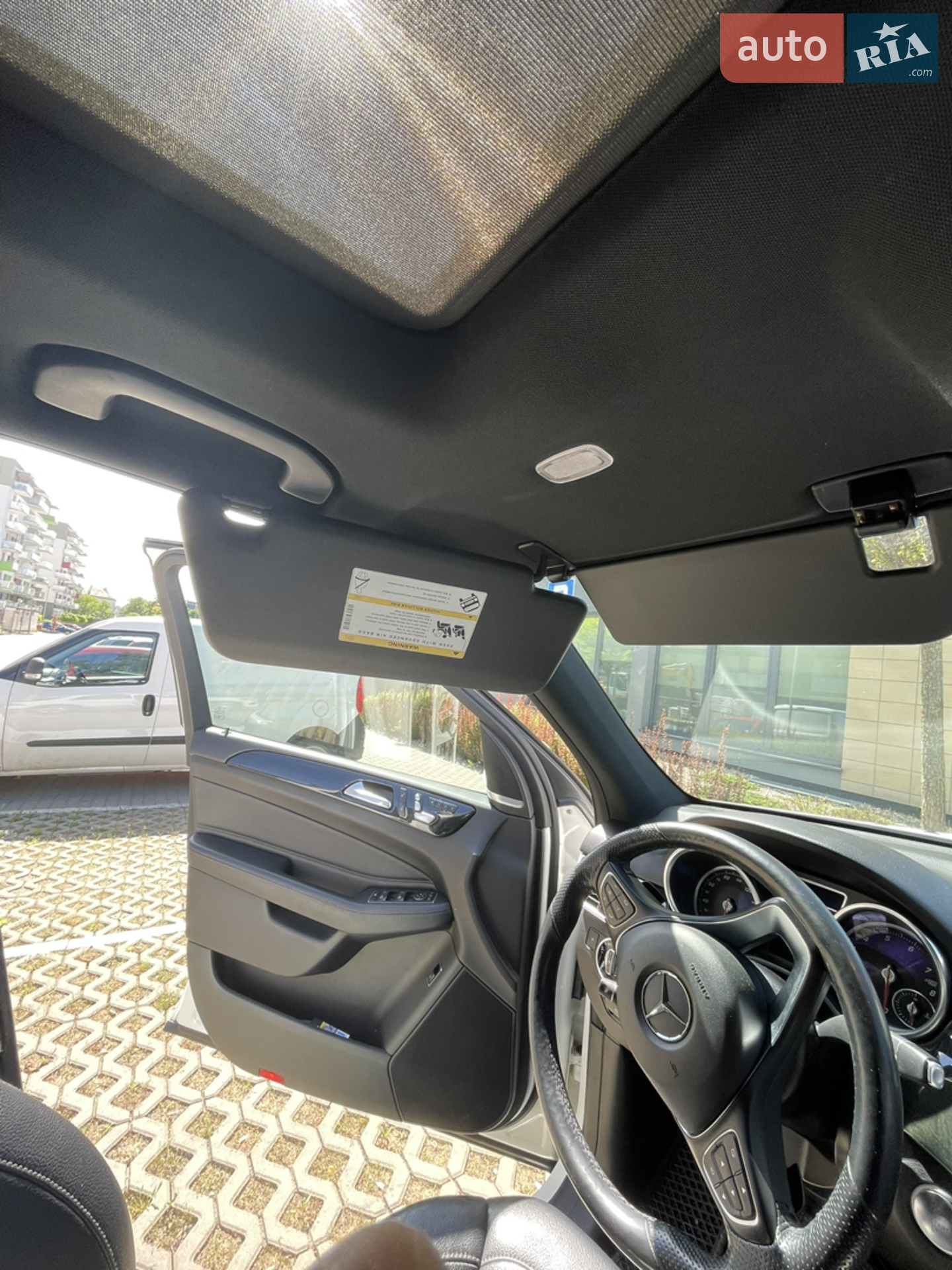 2016 Mercedes-Benz GLE - мініатюра 28