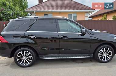 Внедорожник / Кроссовер Mercedes-Benz GLE-Class 2016 в 