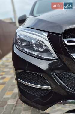 Внедорожник / Кроссовер Mercedes-Benz GLE-Class 2016 в 