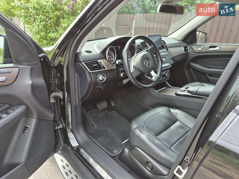 Позашляховик / Кросовер Mercedes-Benz GLE-Class 2016 в Києві фото 37 Позашляховик / Кросовер Mercedes-Benz GLE-Class 2016 в Києві