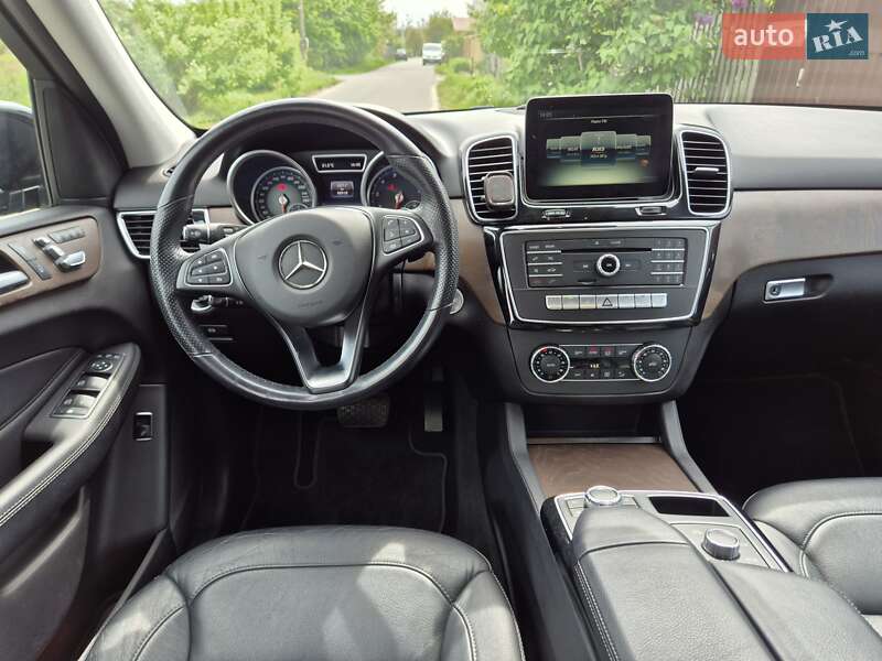 Позашляховик / Кросовер Mercedes-Benz GLE-Class 2016 в Києві фото 42 Позашляховик / Кросовер Mercedes-Benz GLE-Class 2016 в Києві