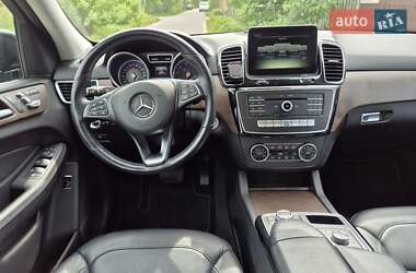Внедорожник / Кроссовер Mercedes-Benz GLE-Class 2016 в 