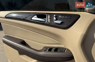 Внедорожник / Кроссовер Mercedes-Benz GLE-Class 2017 в 