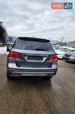 Внедорожник / Кроссовер Mercedes-Benz GLE-Class 2018 в 
