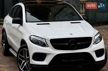 Внедорожник / Кроссовер Mercedes-Benz GLE-Class 2016 в 