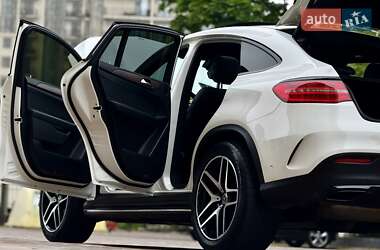 Внедорожник / Кроссовер Mercedes-Benz GLE-Class 2016 в 