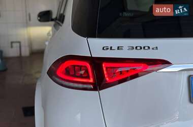 Позашляховик / Кросовер Mercedes-Benz GLE-Class 2019 в 