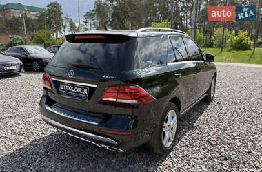 Позашляховик / Кросовер Mercedes-Benz GLE-Class 2016 в 