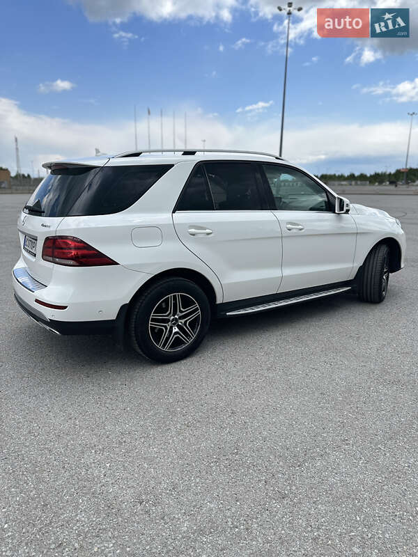 Внедорожник / Кроссовер Mercedes-Benz GLE-Class 2016 в Львове