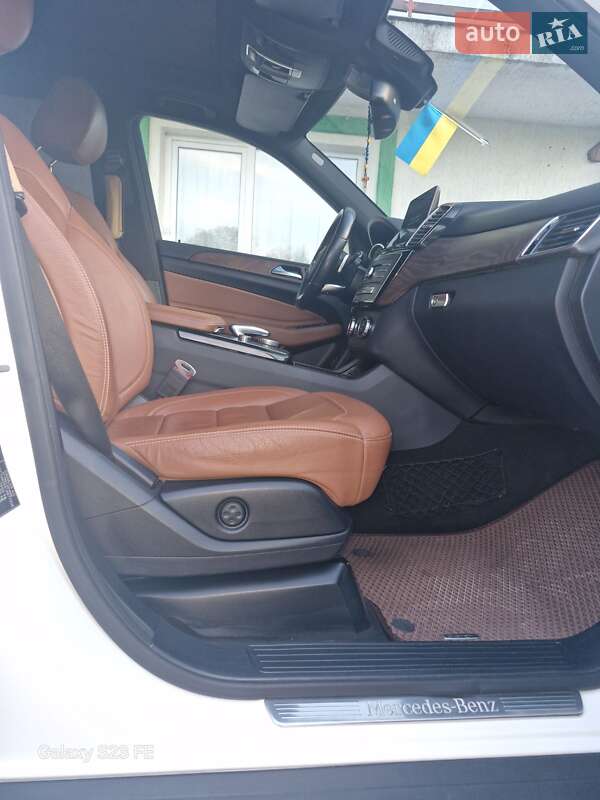 Внедорожник / Кроссовер Mercedes-Benz GLE-Class 2016 в Тернополе