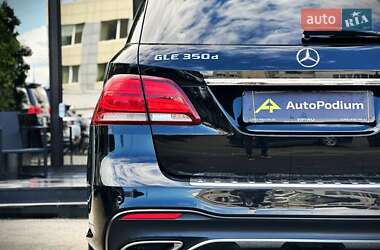 Внедорожник / Кроссовер Mercedes-Benz GLE-Class 2016 в 