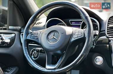 Внедорожник / Кроссовер Mercedes-Benz GLE-Class 2016 в 