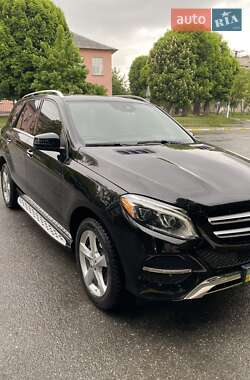 Позашляховик / Кросовер Mercedes-Benz GLE-Class 2015 в 