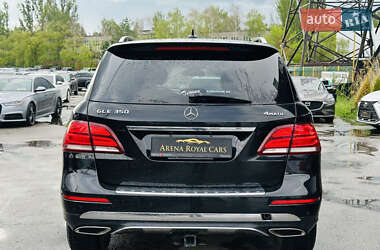 Внедорожник / Кроссовер Mercedes-Benz GLE-Class 2016 в 