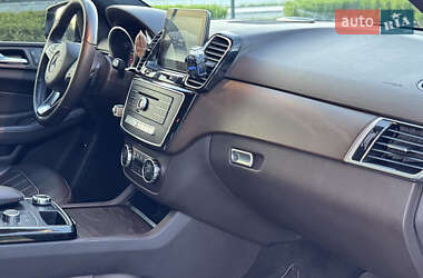 Внедорожник / Кроссовер Mercedes-Benz GLE-Class 2016 в 