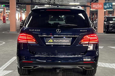 Внедорожник / Кроссовер Mercedes-Benz GLE-Class 2016 в 