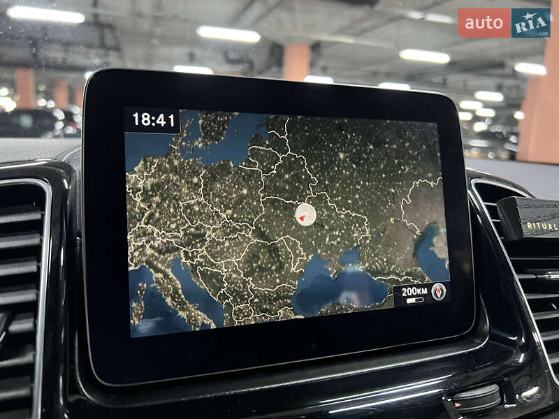 Внедорожник / Кроссовер Mercedes-Benz GLE-Class 2016 в Киеве