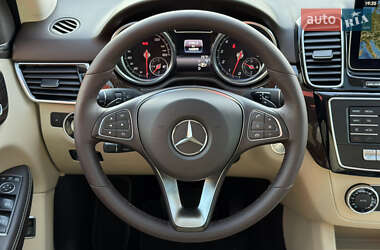Внедорожник / Кроссовер Mercedes-Benz GLE-Class 2016 в 