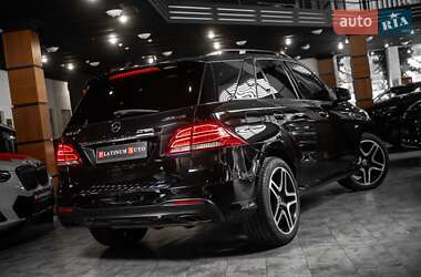 Внедорожник / Кроссовер Mercedes-Benz GLE-Class 2016 в 