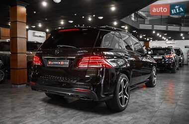 Внедорожник / Кроссовер Mercedes-Benz GLE-Class 2016 в 