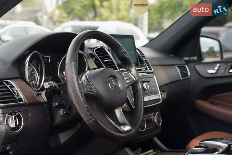 Внедорожник / Кроссовер Mercedes-Benz GLE-Class 2018 в Черновцах