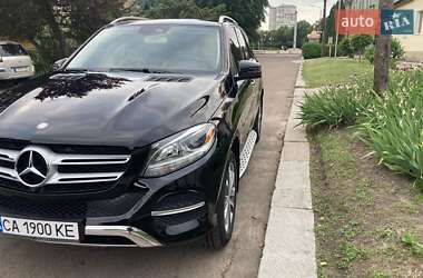 Позашляховик / Кросовер Mercedes-Benz GLE-Class 2016 в 